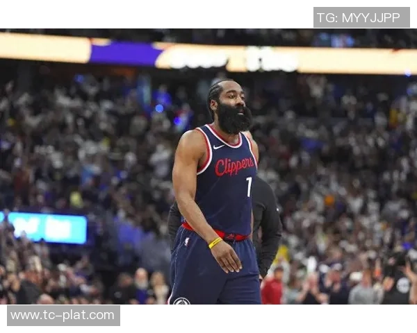 哈登回应狄龙垃圾话：适当的刺激让我找回比赛动力